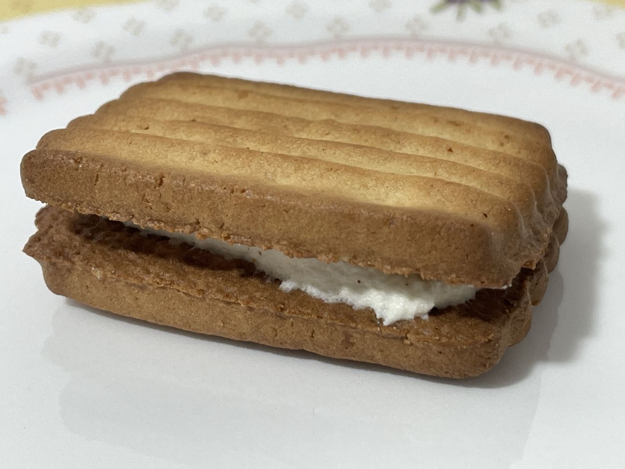 ローソン ブランクリームサンド 4個入のレビュー