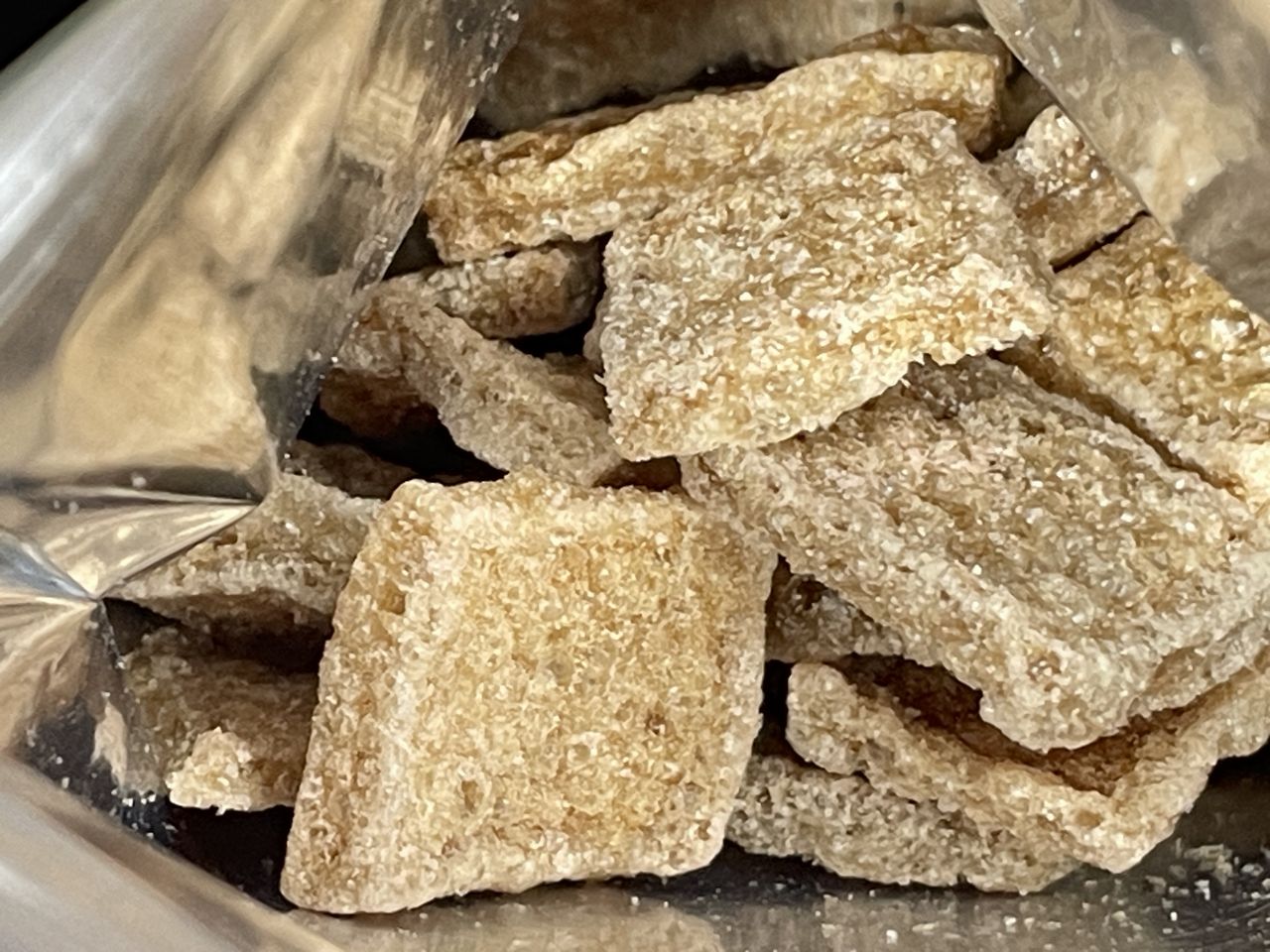 エスセレクト 梅こんぶ味のこんにゃくスナックのレビュー