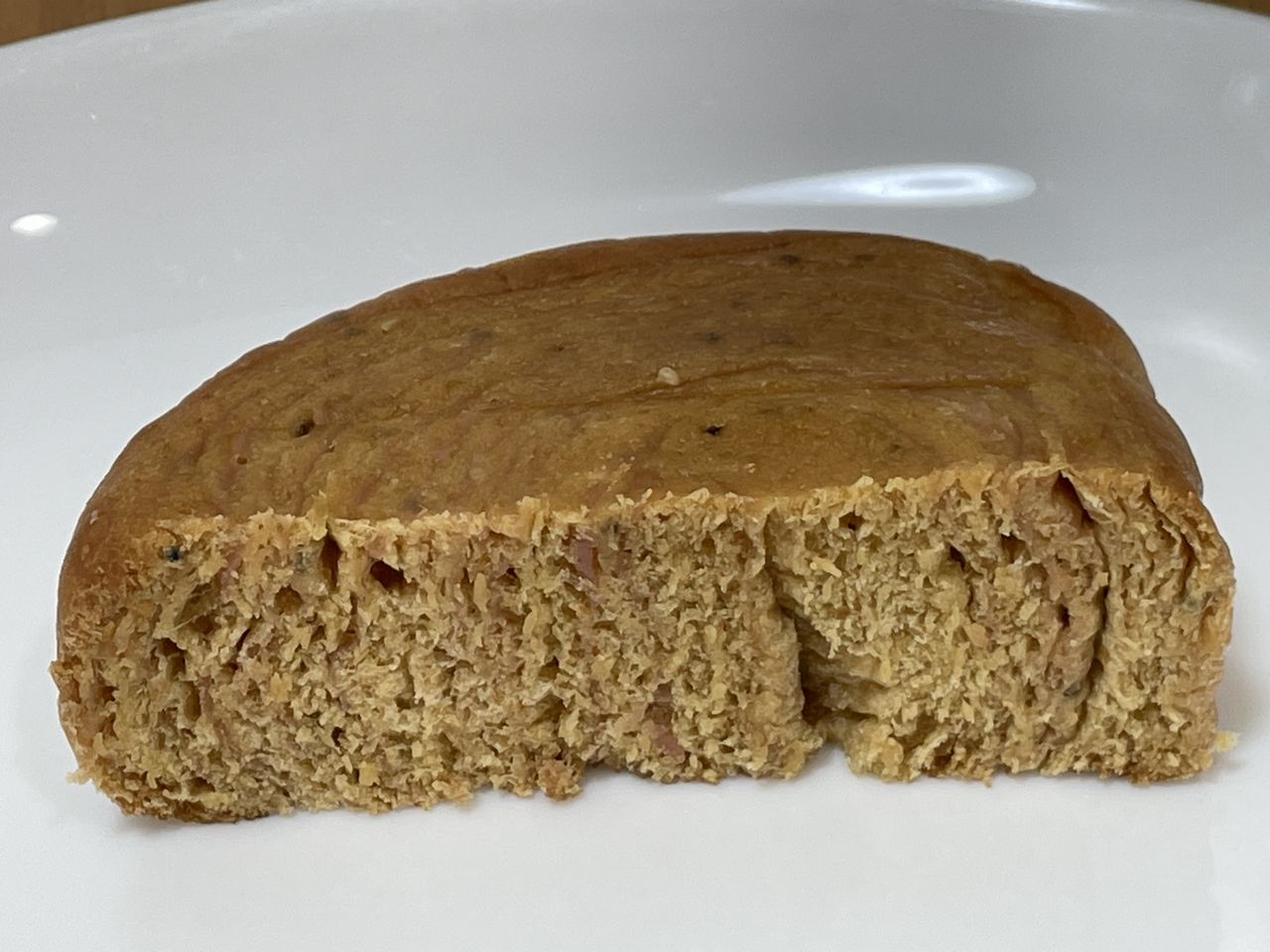 BASE BREAD さつまいも 1個入の断面