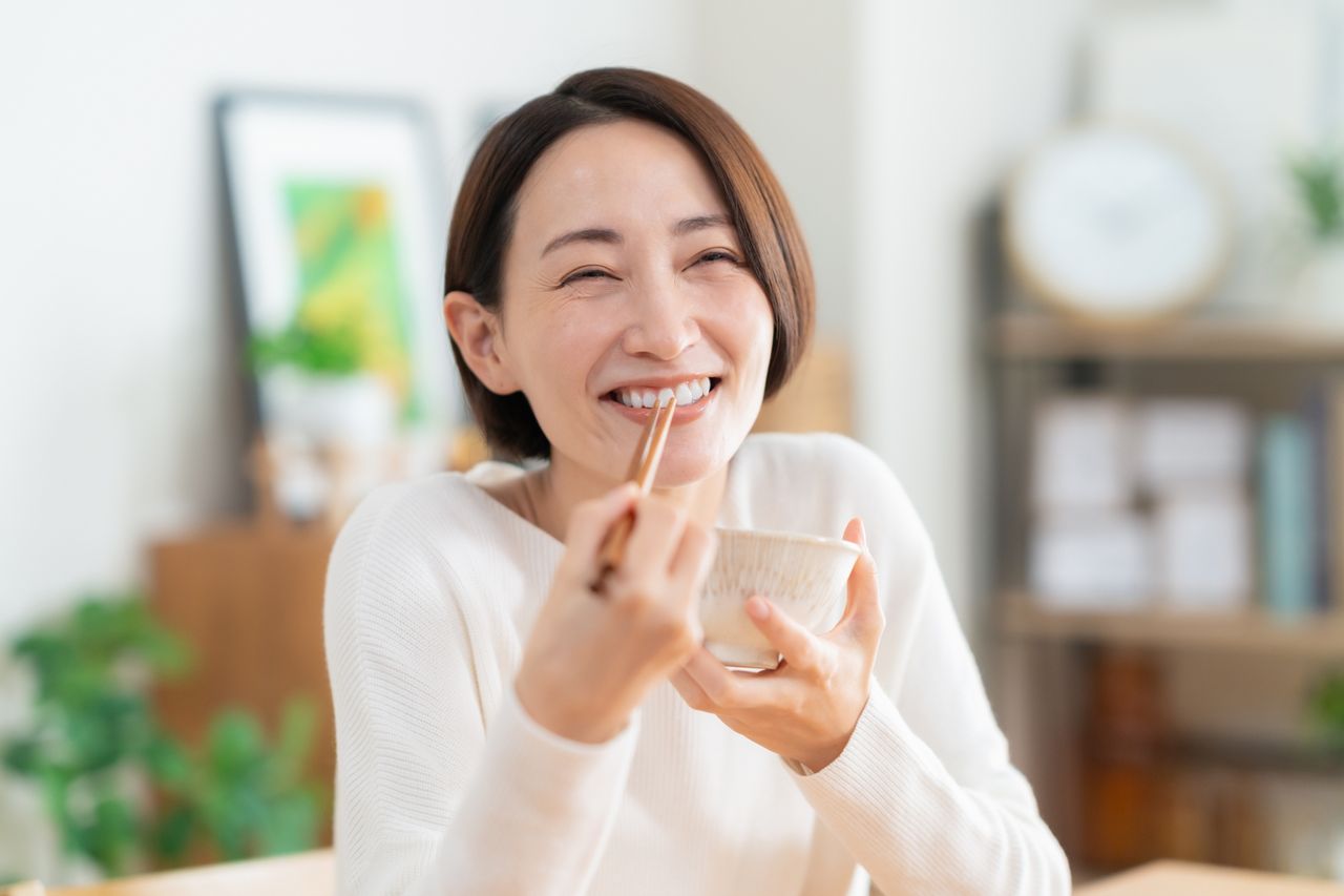 よく噛んでゆっくり食べる